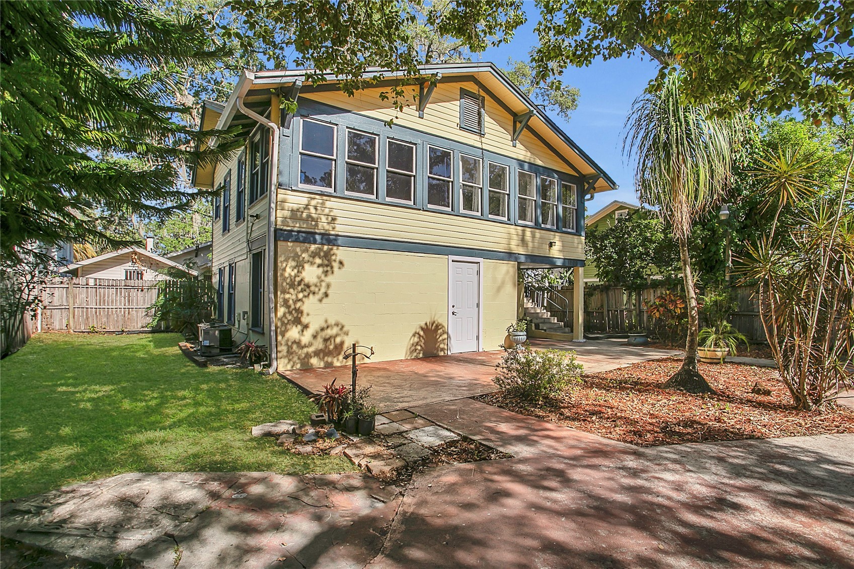 Orlando Charming Duplex View 2